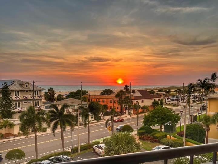 Treasure Island Beach Retreat St. Pete Beach Exterior foto